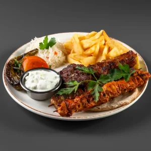 Karışık Kebap Servis