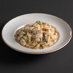Kremalı Tavuklu Tagliatelle